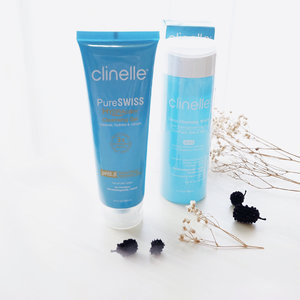 Clinelle face cleansing step —Step 1 - Pre cleanseUse deep cleansing water to lift all your make up remnants or lift all dirts from your face. Repeat until the cotton color is white 👌🏻.Step 2 - CleansingTo make sure your face 100% clean, take Pure Hydracalm Cleansing gel and massage slowly before you wipe with the cotton 👌🏻.The next step will be post soon 🌻Stay Tune !...#clinelle#review#clozetteid#blogger#bloggerindo#clinelleindonesia#뷰티블로거#대한민국#서울#제주#유행#라이프스타일#구성하다