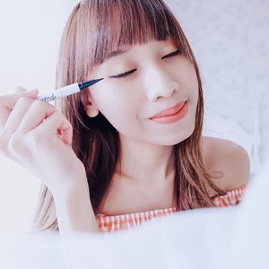 Beauty is power;
a smile is its sword.
-
Here we go !
I proudly introduce to you, 2 best products from @klikjbs :

What’s good?
Black eyeliner
Good pigmentation, clearly black, waterproof, quick to dry, long wearing, light wearing, easy to use or create a wink liner and the brush is friendly for beginners. I RATE 4/5

Eyebrow liquid pen #DarkBrown
Good pigmentation, easy to apply, the texture is good, long wearing, and natural finish. I RATE 4.5/5

Down side?
Black eyeliner
The texture is too liquid, so easy to make a mistake when you draw a line.
-
Wanna to try?
I recommend the eyeliner for you !
Check on their page now @klikjbs 🍂
.
.
.
#clozetteid 
#jbs
#jbscosmetic
#jbsprincess
#beautyisyou
#blackeyeliner 
#eyebrowliquidpen
#eyebrowpen
#tephcollaboration 
#bloggersurabaya 
#bloggerjakarta 
#beautyreview 
#makeuptutorial 
#makeuplooks