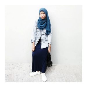 Dont let anyone ever make you feel like you dont deserve what you want-
.
#ootd #Clozetteid #hijabstyle #hijaboutfit #hijab #ggrepstyle #denim