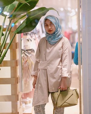 My daily outfit 👚👖
Tap tap for details ✨
📷 by misua @ibnumo .
#clozette #clozetteid #lookbookindonesia #ootdindo #hijabdaily #hootd