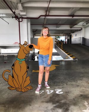 Velma and Scooby ❤️❤️ #MesmerizingMonday #clozetteid