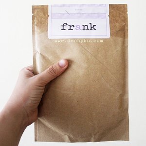 Visit my bog and read my latest review about Frank Coffe Scrub. Get naked. Get dirty. Get rough. Get clean. 
#frankbody #frankscrub #frank #clozetteid #skincare