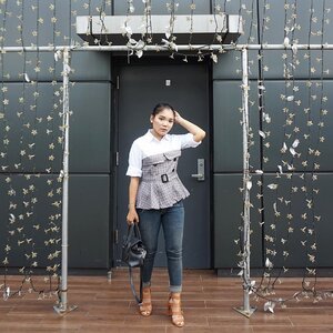 Happy holiday everyone 🖤 .
.
.

#vsco #ootd #outfitoftheday #fashion #fashionstyle #casualstyle #fashionenthusiast #fashionblogger #clozetteid #lookbookindonesia #ootdindo