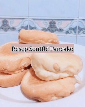 Ini dia Resep mudah Soufflé Pancake (pancake ala Jepang) .Semoga bisa jd inspirasi buat sarapan kalian yg #dirumahaja maupun yg masih harus bekerja di luar.. Semangat!!!! ...#lidyamasakmasak #soufflepancake #resepsoufflepancake #soufflerecipe #clozetteid