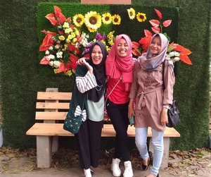 Sunday well spent isnt complete without bestie & pretty spot to take a picture 🌼🌼🌼🌼 Arisan #8 ✔  #clozetteid