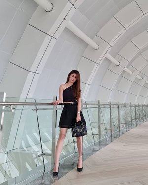Me in BLACK

Sustainable One Shoulder Tee and Lace Accent High Waist Shorts full in @pomelofashion 

Buy it at @zaloraid
Use my "ZLRSILVIA" to get
Existing User : Additional Disc 22% and cashback 10%
New User : Additional Disc 25% and cashback 15%

#pomelofashion
#PomeloGirls
#jktspot #ootdstyle #ootdindokece #ootdindonesia #clozetteid #fashionstyle #fashionblogger #stylefashion