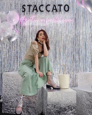 Let's watch Fall/Autumn collection from @staccato_id 
It's full of glitter and sparkling

Btw, do you like my shoes? .

#ootd #ootdindo #outfitoftheday #instastyle #stylefashiondaily #fashionaddict #bloggerstyle #lookbook #lookbookindo #ootdmagazine #styleblogger #fashionpost #styleinspiration #dailystyle #clozetteid #ShoxSquad #outfitsociety #vsco 
#셀스타그램 #팔로우 #오오티디 #패션 #데일리 #일상 #fashiongram #fashionvibes