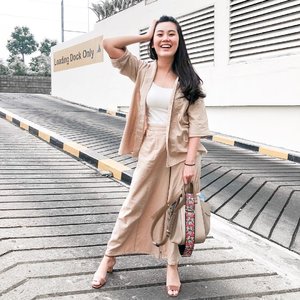 “Faith is the only shelter you need.” | Hoping election day goes well tomorrow! Don’t waste your right to vote, guys! 🇮🇩 .
.
#clozetteid #ootd #lookbookindonesia #momblogger #styleblogger
