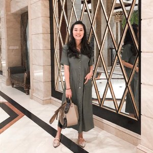 A #busuifriendly outfit for this Good Friday. We live and perish, but Jesus died and lived!

#clozetteid #ootd #lookbookindonesia #stylestalker #breastfeedingfriendly #momlife