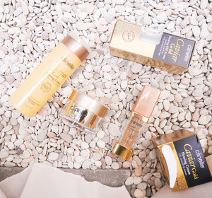 Some of you have been asking me what skincare I use to keep my facial skin healthy and young-looking, that is also safe for pregnancy. Well, lately I have been using these CLINELLE Caviar Gold products. .
.
The Caviar Gold set comprises 3 items: a Firming Lotion, an Eye Serum, and a Firming Cream. They are formulated with the Triple Gold Lifting and Firming Complex (Caviar, 24K Nano Gold and Phyto Plant Gold). I’ve been using them for 2 weeks and thought they are excellent!
.
.
I will be posting a blog post tonight for a more complete review. So stay on the look out! .
.
Have you ever tried CLINELLE? Tell me what you think!

#beautyreview #skincarereview #clozetteid #skincare #clinellexclozetteidreview #ClinelleIndonesia #ClinelleCaviarGold #Clinelle #ProtectandRevive