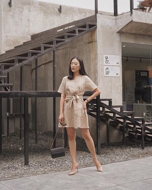 so much love with neutral colors ✨
—
mara tua dress from @bchy.official