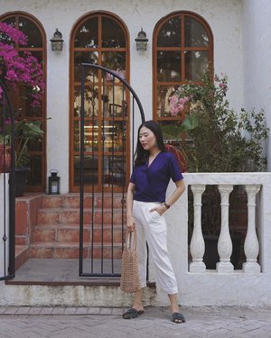 more casual with megan blouse from @tutuloph 〰️ happy good friday people ✨