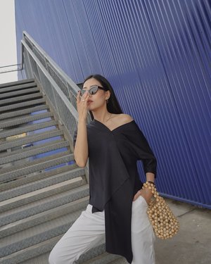basic monochrome color is never failed, I’d like to wear sth comfy from @wear.eclat to complete daily wear outfit —— have you joined their #giveaway ? let's check them out and have a chance to win free clothing ya ✨
