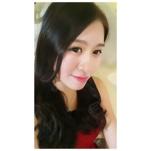 #selca #selfie #asian #chinese #chinesegirl #girl #beauty #beautyblogger #indonesianbeautyblogger #makeup #ulzzang #clozettedaily #clozetteid #clozette #fotd #potd #me #selcas #red