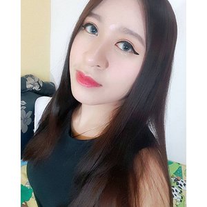 #selfie #selca #selcas #Asian #girl #fotd #potd #me #clozetteid #starclozetter #justforfun #moodmatcher #japansoftlens #blueeyes #ulzzang #beautyblogger #indonesianbeautyblogger #beauty #blogger #pinklipstick