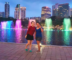 Bolang @erieccha 
#friend #friendship #shorttrip #starclozetter #clozetteid #malaysia #airmancur #klcc #kualalumpur #mall #girls #girl #colorful #suriamall #adventure #trip #holiday