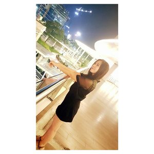 #night #fotd #potd #me #hangout #ootd #blackclothes #enjoy #weekend #asian #chinese #chinesegirl #girl #beauty #beautyblogger #indonesianbeautyblogger #ulzzang #clozettedaily #clozetteid #clozette #centralpark