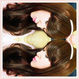 #mirror #twins #twin #sleep #asian #selca #selfie #chinesegirl #chinese #wig #kinkee #ullzang #ulzzang #blogger #indonesianbeautyblogger #beautyblogger #fotd #motd #potd #hello #makeup #pink #girly #clozettedaily #clozetteid #clozette