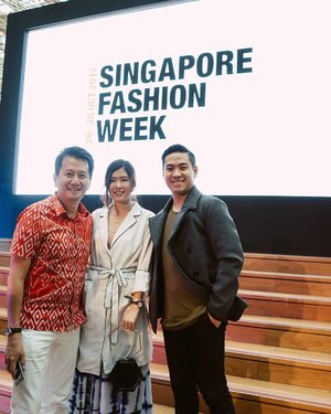 #singaporefashionweek time with @bloggermafia and my 👶👨‍✈️🕵️‍♀️👳‍♂️👲
#clozetteid #lykeambassador #ggrep #cgstreetstyle #looksootd #sfw2017