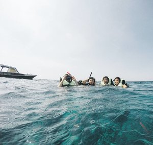 Hi sea! ⛵🏄#GiliBabes #exploregili #clozetteid #gilisnorkeling