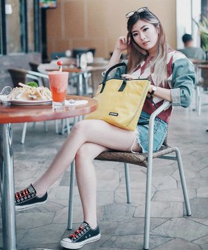 Last sunday casually for @lodwik_factory and nice treat venue @excelsocoffee
Pic by: @chello.ang
#clozetteid #casualstyle #converse #ootdindo #lookbookindonesia #looksootd #cgstreetstyle #ggrep #ggreptrend