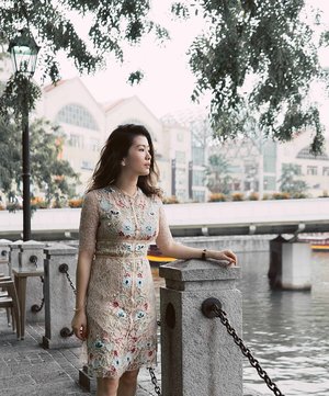 Pretty details here and there, in love with this embroidery dress I got from @etreatelier 💛💕🌹
#exploresingapore #clozetteid #ggrep #cgstreetstyle #looksootd #lookbooknu #lookbookindonesia #Lykeambassador