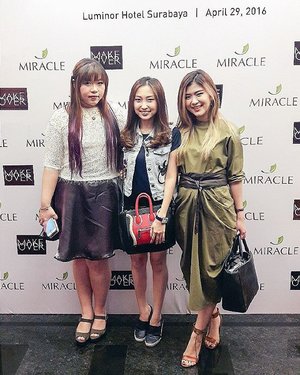 At @miracle_clinic event tonight with this beauty 🙆🙇 #miracle_20 #clozetteid #beautybloggerindonesia #makeoverindonesia #eventsurabaya