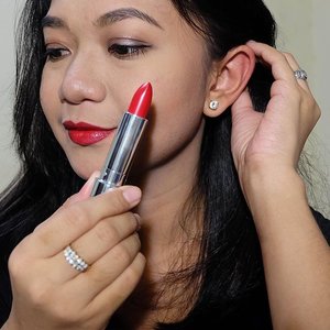 .
ULTIMA II Procollagen Lipstick in RED.
.
🍀
Review :
www.roosvansia.com/2016/05/ULTIMAII-ProcollagenLipstick.html .
🍀
#ultima #ultimaii #procollagen #lipstick #lipjunkie #makeup #lipsticks #redlips #red #clozette #clozetteid #clozettedaily