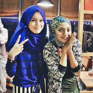 Actually, I really wanna share to you about #HijabellaxHijabenka event on the blog tonight, but I'm too tired and I need my laptop and photoshop 
So, this is one of the pic from the event this afternoon, with the cute, funny and pretty sister, @chikifawzi! Nice to see you  Good night! #clozetteid 