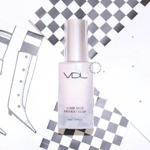 The VDL Lumilayer Primer gives your skin this gorgeous radiant glow! The product itself has a pearlescent glow with very subtle shimmers in it, which when applied, makes my skin look naturally healthy and dewy.@stylekorean_global @stylekorean_id#VdL #clozetteid #stylekorean