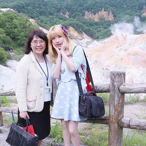 With my tour leader, Amino-san 💁 she was very kind to me and helpful in every moment when I want to take pictures
😭
#clozetteid #noboribetsu #hokkaido #ig_hokkaido #japan_daytime_view #japan #japantrip #japantravel #japanlife