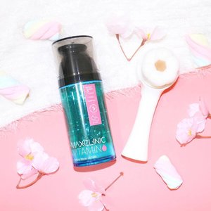 MAXCLINIC Purifying Vitamin Oil Foam + Cloud Embo Massage Brush

#clozetteid #makeupflatlay #flatlay #pink #fairykei #pastel #kawaii #korean