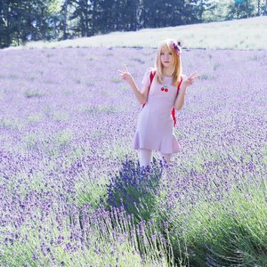 Lavender farm in Furano, Hokkaido
Dress @comicou ..
#furano #hokkaido #photography #japan #kawaii #fashion #fairykei #instadaily #hokkaidolikers #ig_hokkaido #japan_daytime_view #japantrip #clozettexairasia #klfwrtw2016 #clozetteid