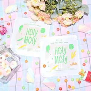Read more COSRX Holy Moly Snail Mask review on www.miharujulie.com

@stylekorean_global
@stylekorean_id 
#clozetteid #makeupflatlay #cosrx #cosrxmask #snailmask #stylekorean #flatlay #miharujulieblog #miharujuliephotograhy