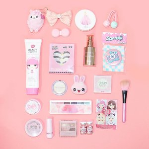 Pink makeup flat lay💖
#makeupflatlay #clozetteid #pink #flatlay #kawaii #fairykei