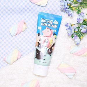 Elizavecca hell-pore clean up mask is a perfect product to clean pores and remove impurities.It contains 4% charcoal that can help to clean pores, remove impurities and skin metabolites with strongly absorbed effect and leave shrink perfect clean skin#clozetteid #elizavecca #miharujuliereview #miharujulieblog #miharujuliephotography