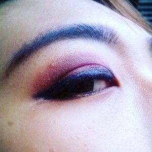 Pinky brown eyemakeup #eotd #eyemakeup #blueeyeliner #agehasoftlens #pink #naturalcolour #alleriamakeupartist #beautyblogger #clozetteid #makeupartistbali