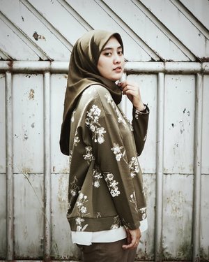 Warna yang selalu bikin teduh..🍃 #ClozetteID #BloggerIndonesia #Blogger #Hijabfashion