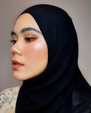 Today is a good dayðŸ’œ

#hijab #hijabstyle #makeuplook #makeup #beautygram #clozette #Clozetteid