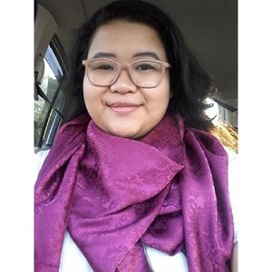 New scarf in my favourite colour, fresh from @vanillahijab! Love the pattern, love the colour, love the material! I wish I bought more colours ♥
#ootd #accesories #fuchsia #magenta #scarf #recentpurchase #clozetteid #clozetteidgirls #fashion