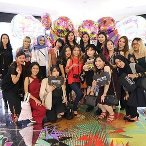 Congratulation once again to MAC Cosmetics Indonesia 💖💖💖💖💖😘😘😘😘💋💋💋💋. .
.
.
.
.
#maccosmeticsIndonesia #maccosmetics #macavaf #beautyblogger #beautyinfluencer #indobeautygram #beautyvlogger #makeupjunkie #makeup #clozetteid #clozette