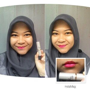 Tenang, lipstiknya masih ada kok.
This is it for today, La Tulipe Lipstick in Cherry Red, a birthday present from @hutamidies 😘
Aneh ya, namanya aja Cherry Red, tapi warna di bullet nya ungu, di bibirku jatohnya magenta 😑 padahal maksud hati sis Tami adalah agar aku menjadi Lorde wannabe gitu, ehtapi fail maap
Oya, ini ada subtle shimmernya, ga sampe bikin jadi blink2 bola disko atau metalik gitu kok, cuma ngasih subtle sheen aja..
#day15 #1day1lipstick #lipstickchallenge #clozetteid #clozettedaily
(Dengan ikutan challenge ini, I hereby declare myself as one lazy moody inconsistent lady. That's why I'm hesitant to create a blog, scared that I will neglect it most of the time)