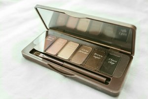 up on the blog! Skinfood's mineral sugar blend eyes~

http://cheddarchitchat.blogspot.com/2016/10/review-skinfood-mineral-sugar-blend.html