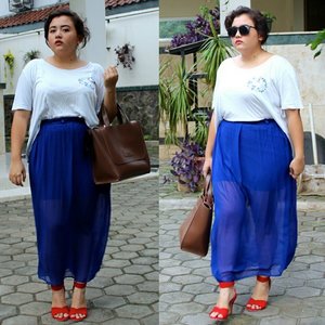 New post is up on #SlumberTalk : Off Duty - http://bit.my/1BJIFv4 
#lookbook #lookbookindonesia #lookoftheday #ootdasean #ootdindonesia #ootdindo #ootd #wiwhotlook #wiwfb #wiwt #fashion #fashionstyleindo #fashionblogger #blogger #indonesian_blogger #indonesianblogger #ClozetteID #outfit #streetstyle #chictopiastyle #picknmatch #Trenaya @fashionstyleindo @lookbookindonesia @indonesian_blogger @myfashionpick @ootdindo @ootdasean