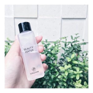Son&Park Beauty Water Review is up on the blog now. Head straight to my blog by clicking the link in my bio 👆🏼 •
•
•
#bloggerindo #travelblogger #lifestyleblogger #everydayeyecandy #clozetteid  #livefolk #vscogram #thatsdarling #flashesofdelight #pursuepretty #thehappynow #petitejoy #theeverydaywhite  #whiteinspiration #mybeautifulmess  #DScolor #TNChustler #photosinbetween #TheEveryGirl #peoplescreative #visualcrush