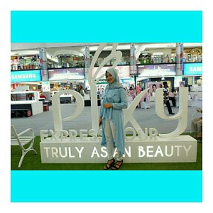 🦄

#pixyasianbeautyblogger #pbbxpixy #plgbeautyblogger #Clozetteid #lifestyleblogger #blogger #beautynesiaid #beautynesiamember #makeupreview #plgbeautyblogger #beautybloggerpalembang #palembangbeautyblogger #indonesiabeautyblogger #beautybloggerindonesia