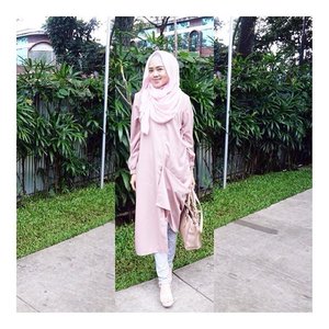 Today's outfit 🌸 | wearing tunic dress from @nazmi.indonesia nuhun Aniin 😘 #hijabstyle #hijaboutfit #hijabdaily #clozetteid #clozetteambassador #ootd