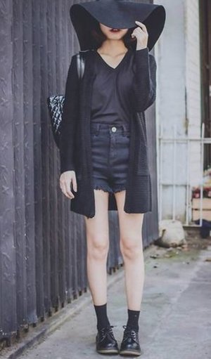 black outfit for stylish slim look #acerliquidjade #clozetteid