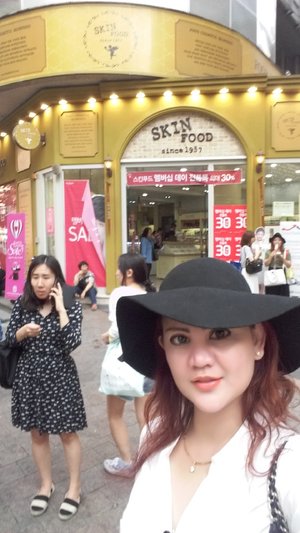 Skinfood on hongdae....new store opening