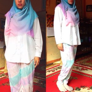Scarf and #slouchy pants from #dianpelangi .
#hijabers #hijabfashion #ootd #outfitoftheday #wiwt #whatiworetoday #lookbook #lookbookNU #ClozetteID